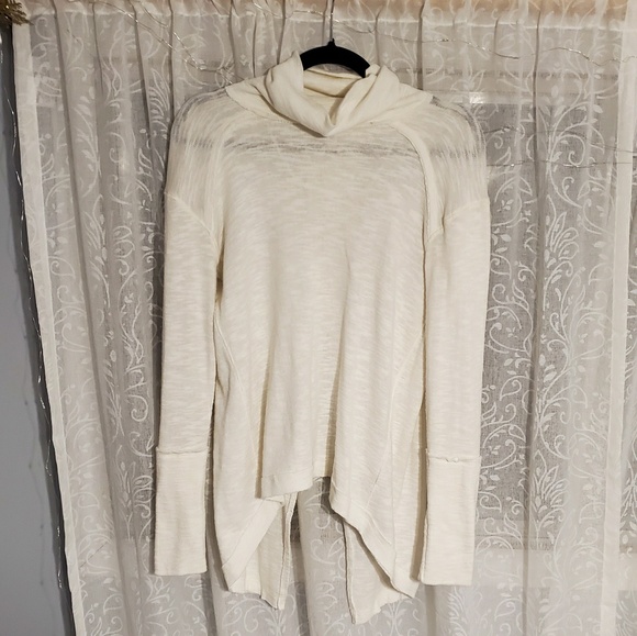 Free People Split Back Turtleneck - Picture 4 of 5